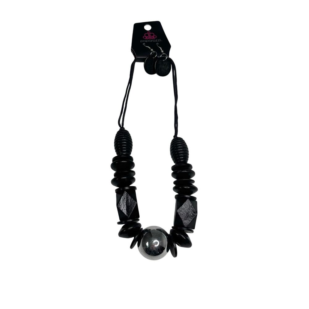 Paparazzi Cord Wood Bead Chunky Necklace, Matching Earring Set Black